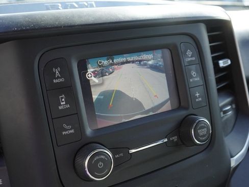 Used 2021 RAM 1500 Big Horn image 12