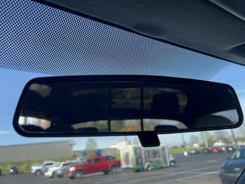 Used 2015 Toyota Tacoma 2WD Double Cab w/ Convenience Package image 23