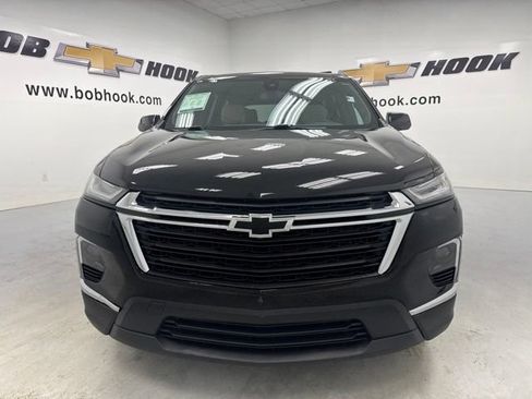 Used 2023 Chevrolet Traverse LS w/ LPO, Cargo Package FWD image 2