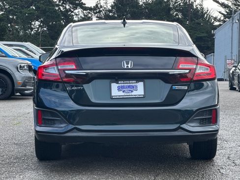 Used 2018 Honda Clarity Plug-In Hybrid image 5