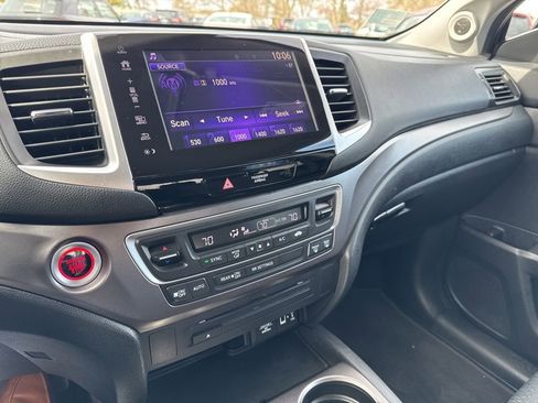 Used 2020 Honda Ridgeline Sport image 16