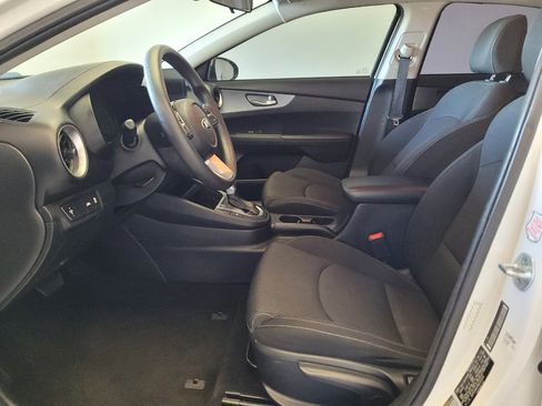 Used 2021 Kia Forte LXS FWD image 17