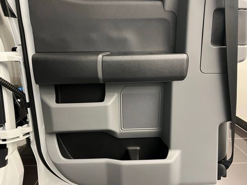 New 2025 Ford F550 4x4 Supercab Super Duty image 29