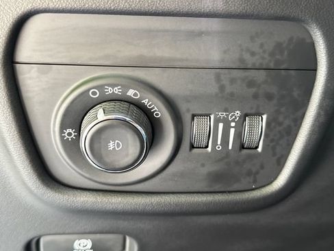 Certified 2024 Jeep Grand Cherokee L Summit AWD/4WD image 29