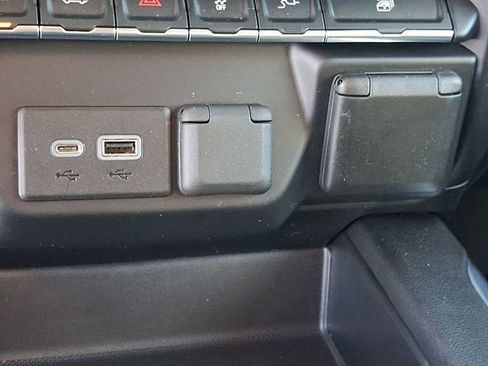 Used 2021 Chevrolet Silverado 2500 LTZ w/ LTZ Plus Package image 23