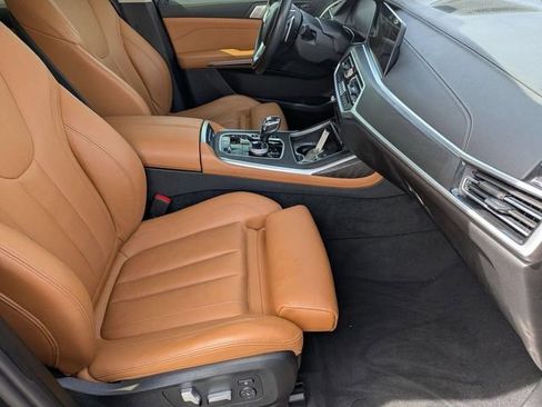 Used 2022 BMW X7 xDrive40i w/ Executive Package AWD/4WD image 32