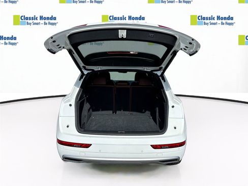 Used 2018 Audi Q5 2.0T Premium Plus w/ Premium Plus Package image 32