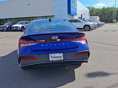 Used 2025 Hyundai Elantra Sport image 7
