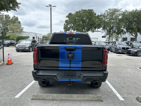 Used 2019 RAM 1500 Laramie AWD/4WD image 7