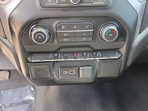 Used 2022 Chevrolet Silverado 1500 Custom image 30