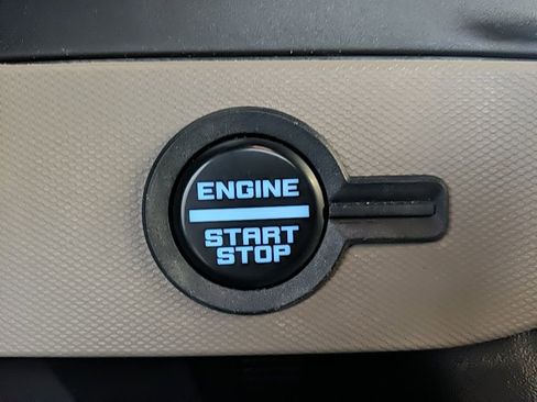 Used 2023 Ford Bronco Wildtrak image 24