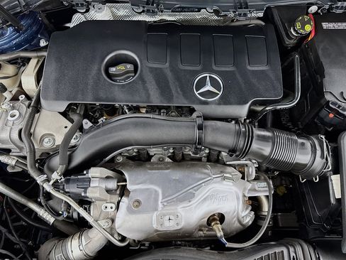 Used 2023 Mercedes-Benz GLA 250 w/ Premium Package image 37