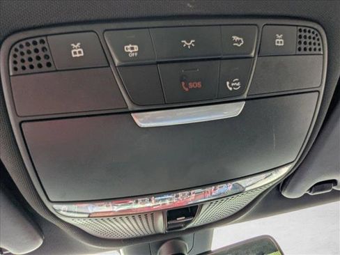 Used 2019 Mercedes-Benz C 300 Sedan image 8