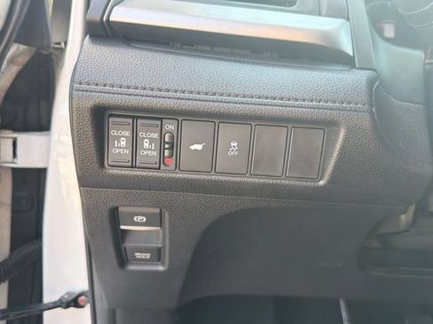 Certified 2025 Honda Odyssey EX-L image 34