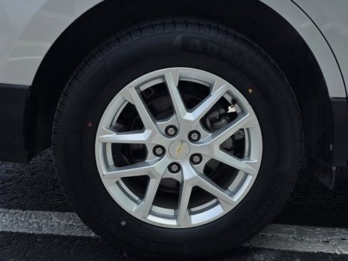 Used 2022 Chevrolet Equinox LT image 35