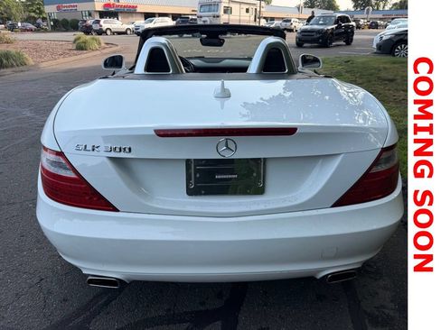 Used 2016 Mercedes-Benz SLK 300 image 10