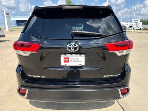 Certified 2019 Toyota Highlander Limited Platinum AWD/4WD image 4
