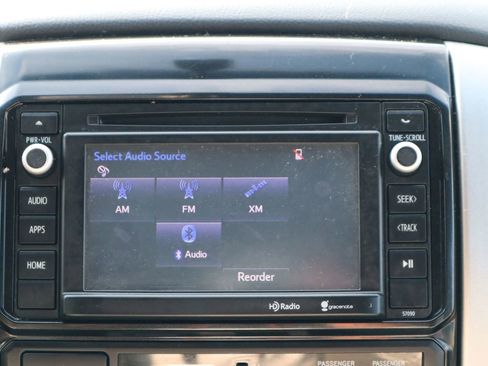 Used 2014 Toyota Tacoma PreRunner w/ SR5 Package image 21