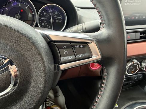 Used 2019 MAZDA MX-5 Miata RF Grand Touring RWD image 29