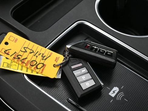 Certified 2025 Acura MDX SH-AWD image 5