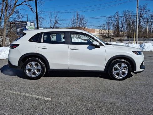 Used 2023 Honda HR-V LX image 11