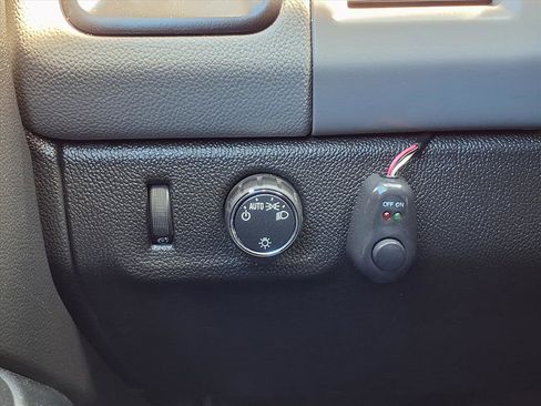 Used 2017 Chevrolet Colorado W/T w/ WT Convenience Package image 9