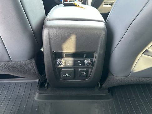 Used 2018 Buick Enclave Premium w/ Experience Buick Package AWD/4WD image 26