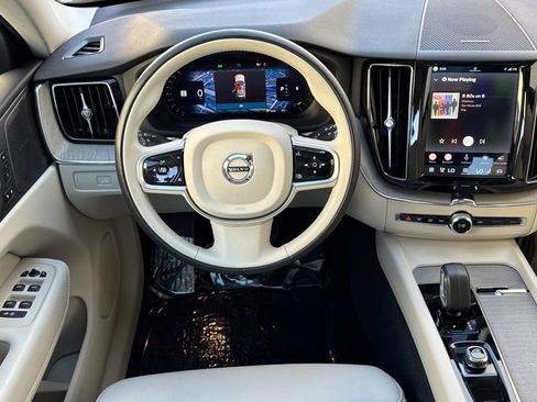 Certified 2023 Volvo XC60 B5 Plus w/ Protection Package Premier AWD/4WD image 17