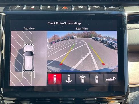 Used 2022 Jeep Grand Cherokee Summit w/ Luxury Tech Group V image 14