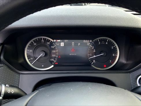 Used 2023 Land Rover Range Rover Velar R-Dynamic S image 23