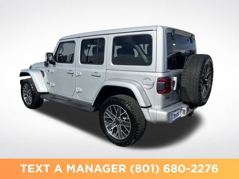 Used 2024 Jeep Wrangler High Altitude AWD/4WD image 3