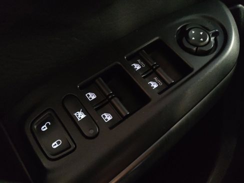 Used 2017 FIAT 500X Trekking w/ Cold Weather Package image 27