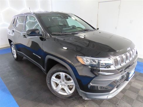 Used 2023 Jeep Compass Sport AWD/4WD image 5