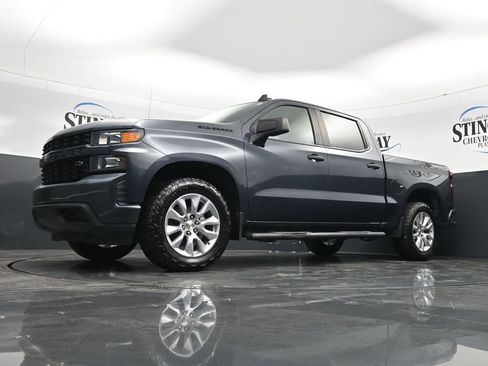 Used 2020 Chevrolet Silverado 1500 Custom w/ Custom Value Package image 19