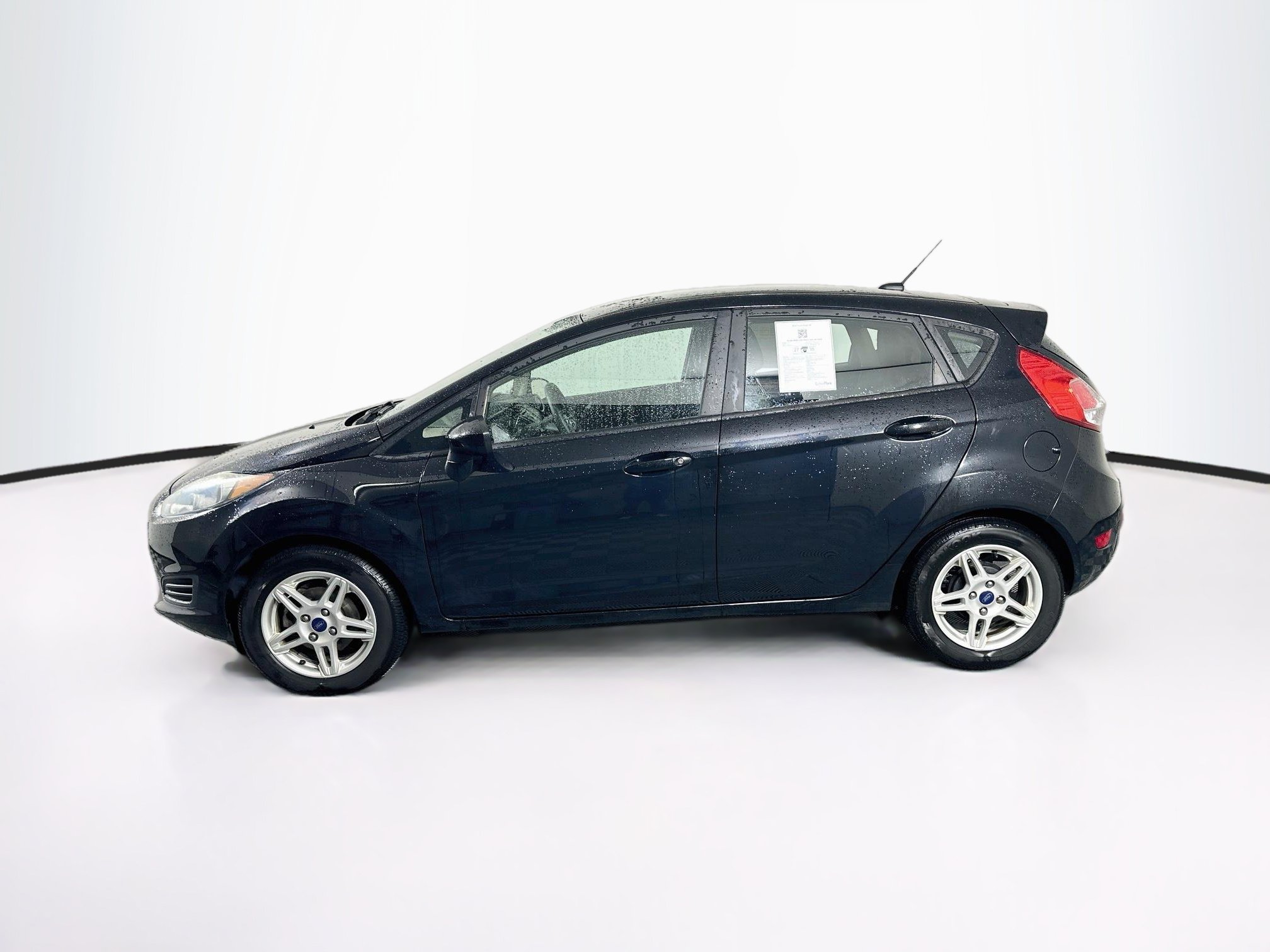 Used 2018 Ford Fiesta SE FWD image 4
