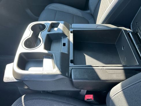 Used 2022 Chevrolet Silverado 1500 Custom Trail Boss w/ Midnight Edition image 38