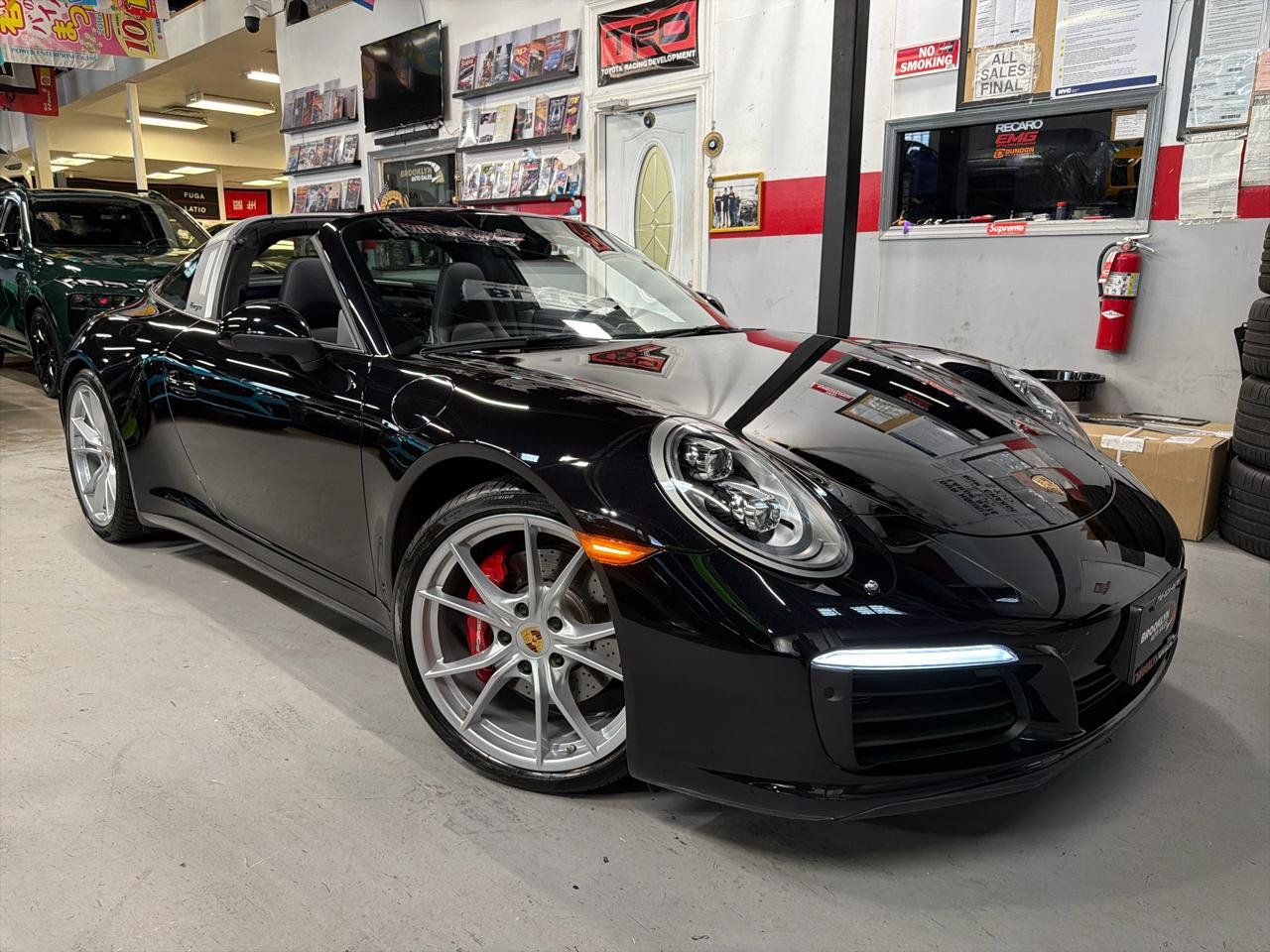 Used 2017 Porsche 911 Targa 4S AWD/4WD image 1