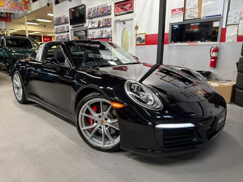Used 2017 Porsche 911 Targa 4S AWD/4WD image 1