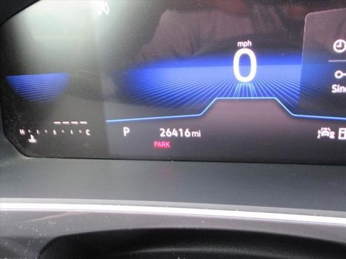 Used 2023 Volkswagen Tiguan SE R-Line image 34