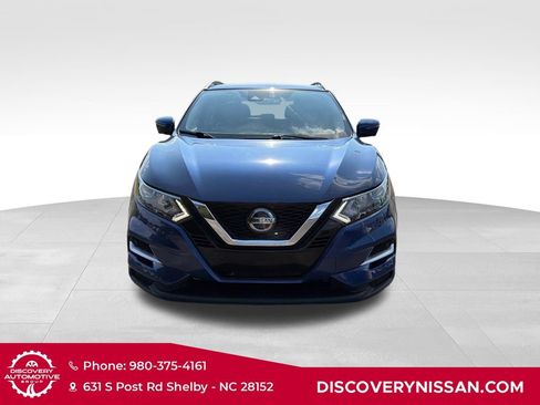 Certified 2022 Nissan Rogue Sport SL AWD/4WD image 2