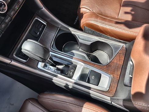 Used 2019 Subaru Ascent Touring AWD/4WD image 28