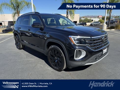 Used 2026 Volkswagen Atlas SE FWD image 1