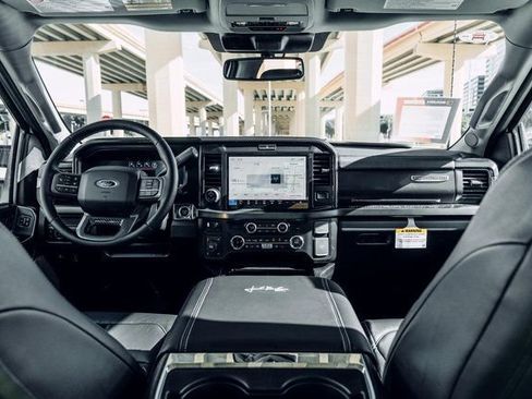 New 2026 Ford F250 Lariat w/ Black Appearance Package image 32