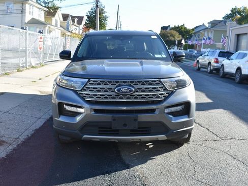 Used 2024 Ford Explorer Limited image 3
