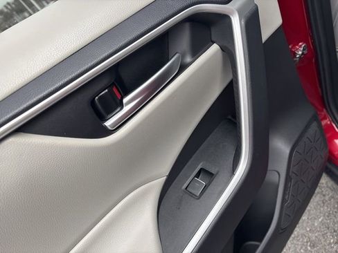 Certified 2024 Toyota RAV4 XLE w/ Convenience Package image 20