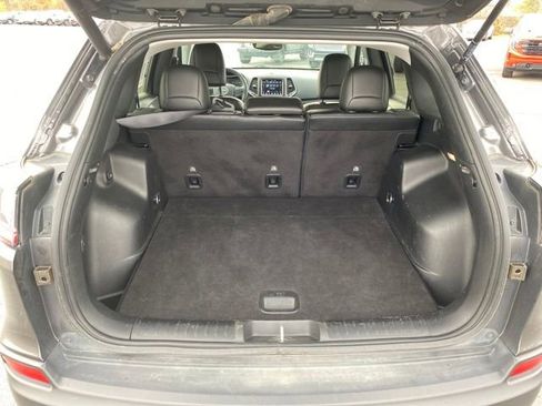 Used 2022 Jeep Cherokee Trailhawk w/ Comfort/Convenience Group image 20