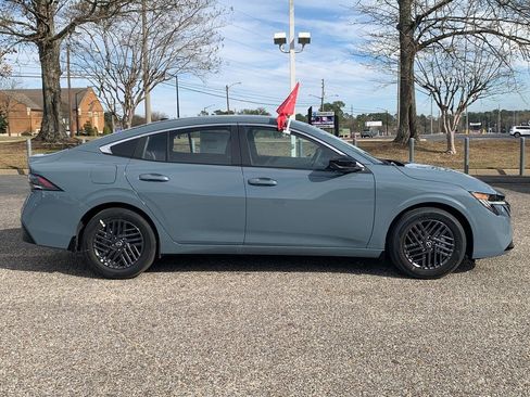 New 2026 Nissan Sentra SV w/ SV Convenience Package image 2