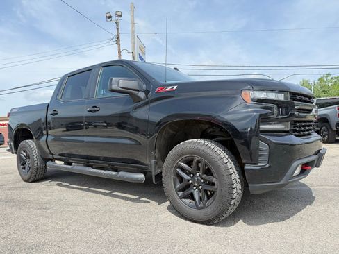 Used 2020 Chevrolet Silverado 1500 LT Trail Boss AWD/4WD image 9
