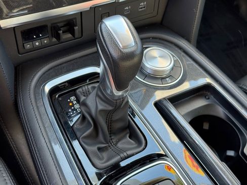 Used 2024 Nissan Armada SV image 35