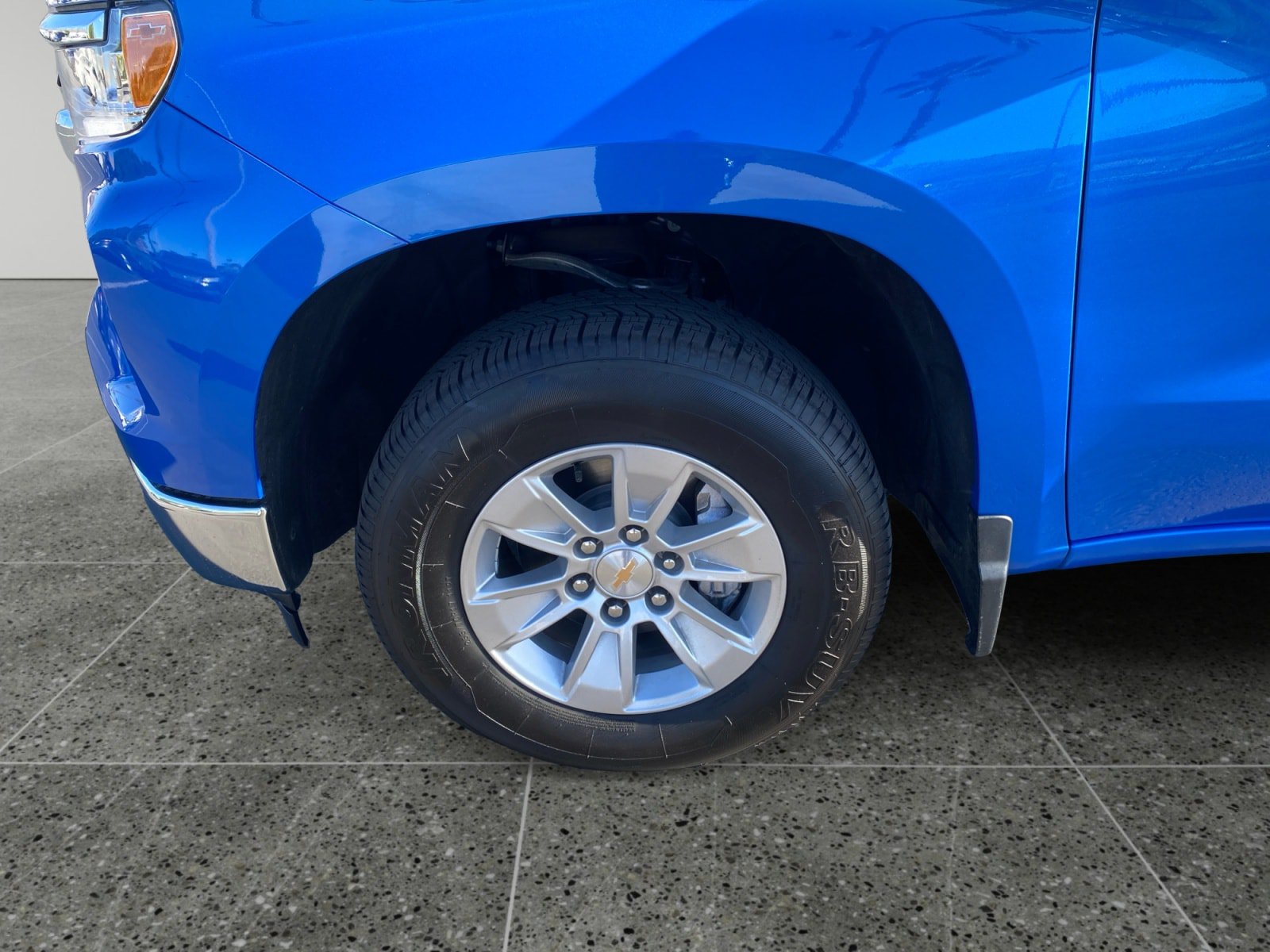 Used 2025 Chevrolet Silverado 1500 LT RWD image 14